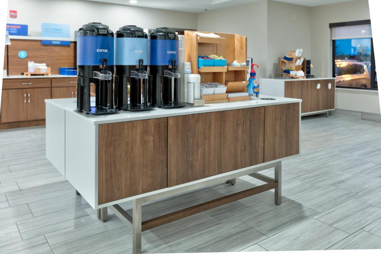 Holiday Inn Express Hotel & Suites Shakopee By Ihg Exteriör bild