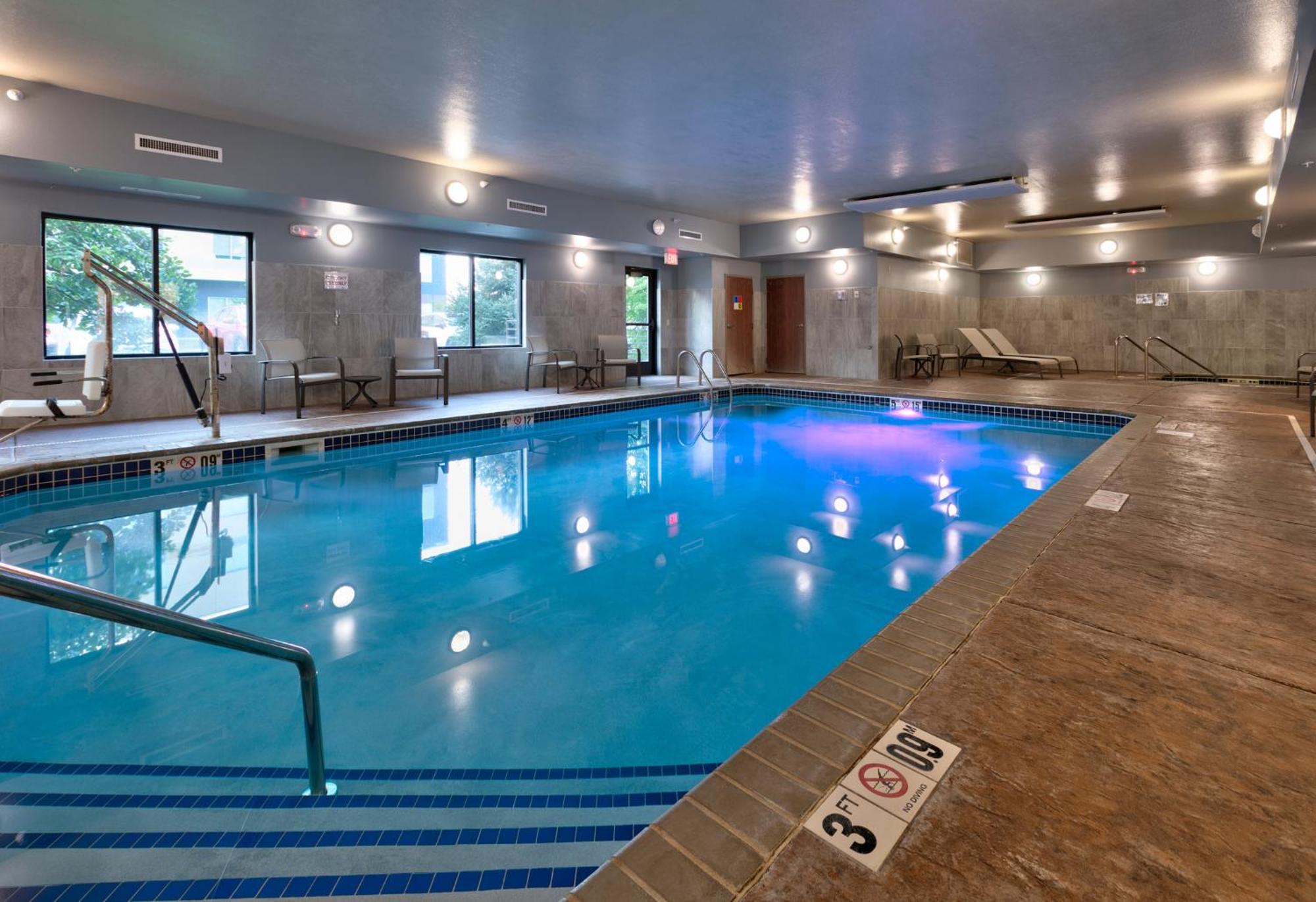 Holiday Inn Express Hotel & Suites Shakopee By Ihg Exteriör bild