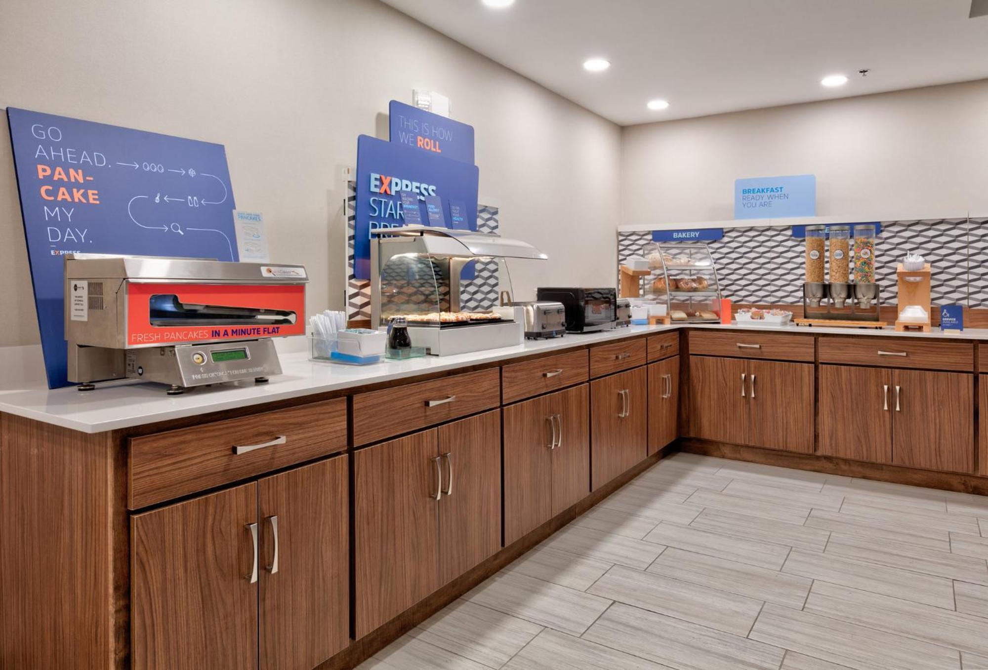 Holiday Inn Express Hotel & Suites Shakopee By Ihg Exteriör bild