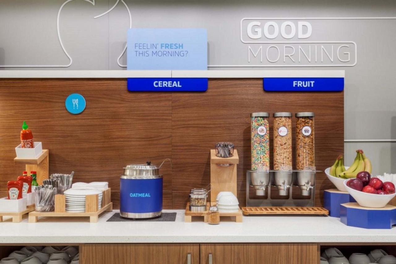 Holiday Inn Express Hotel & Suites Shakopee By Ihg Exteriör bild